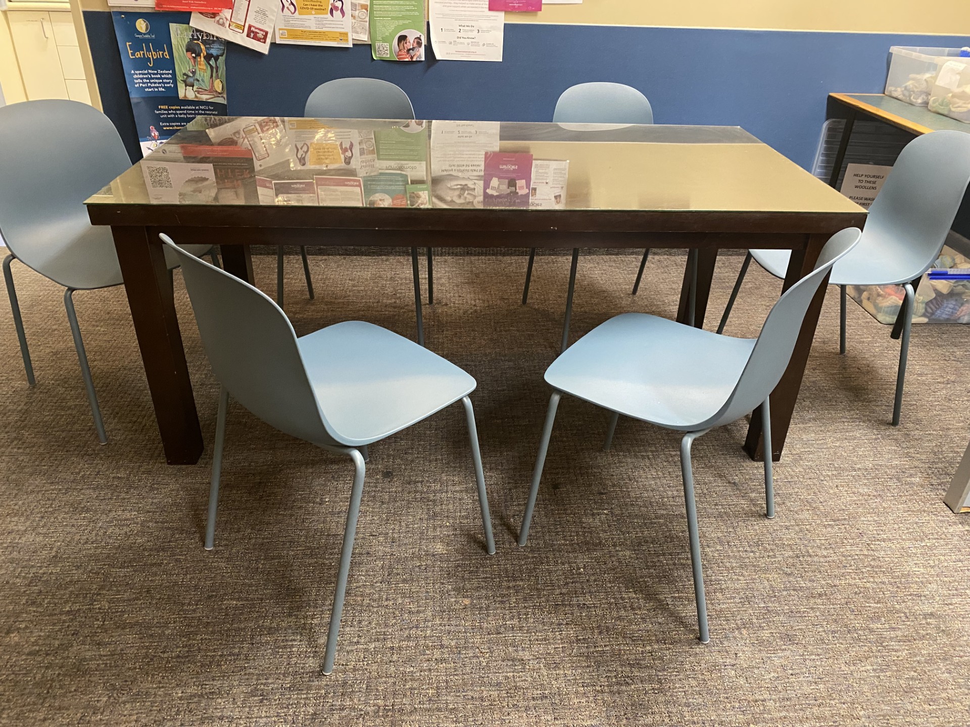 chairsB